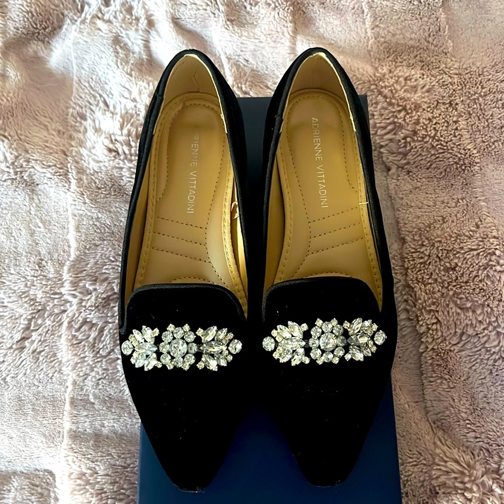 EUC Adrienne Vittadini velvet rhinestone shoe 6.5